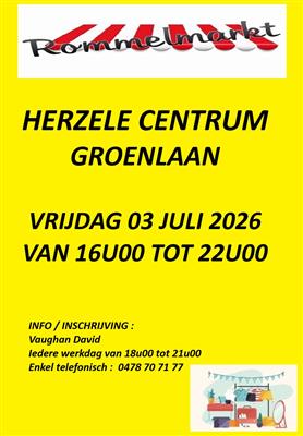 Jaarlijkse rommelmarkt tijdens de avondmarkt.